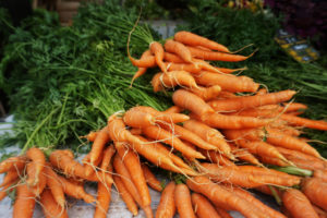carrots at Rennes farmers market
